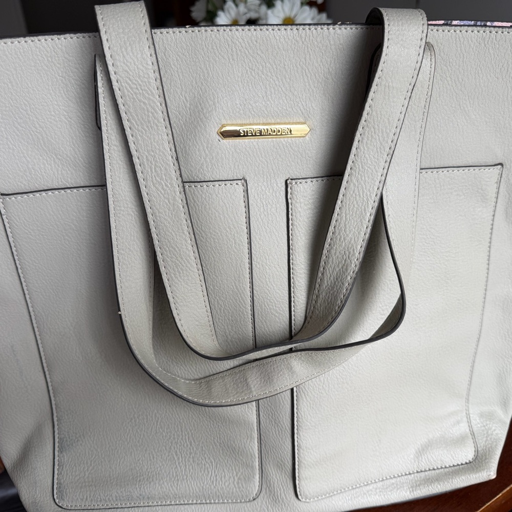 Steve Madden Light Gray Tote Bag